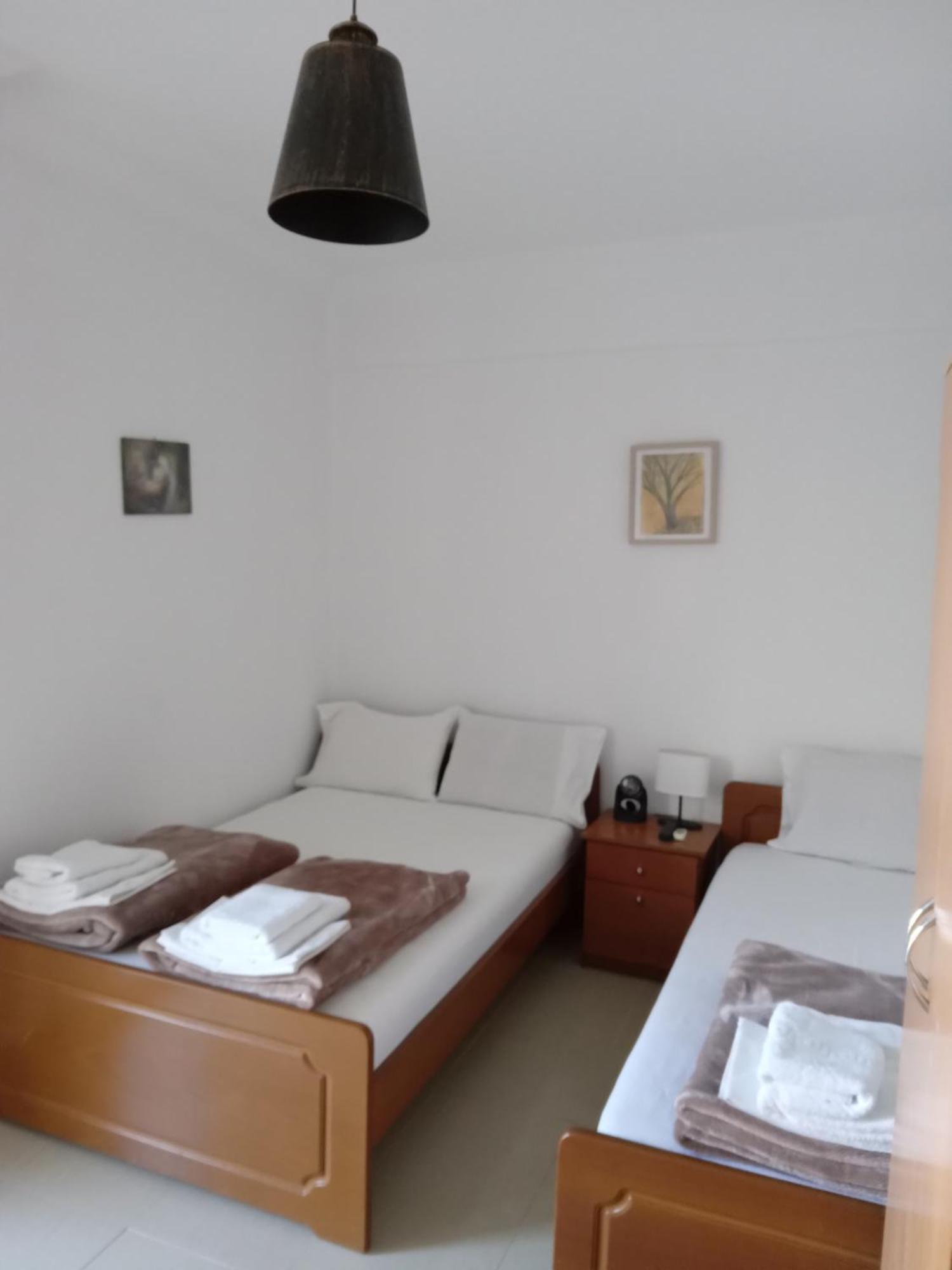 Leonidas Apartments Néa Péramos Extérieur photo